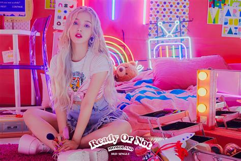 Nancy (MOMOLAND Member) Age, Bio, Wiki, Facts & More.